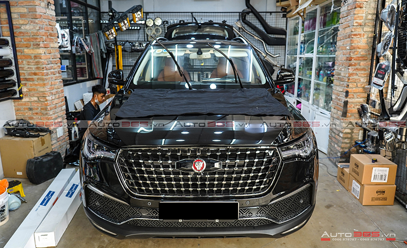 ZOTYE Z8 DÁN PHIM CÁCH NHIỆT SOLAR MASTER ĐÁNH BAY NẮNG NÓNG